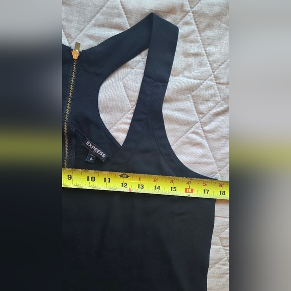 Express Women's Elegant Black Tank Top (2b) - Picture 6 of 7